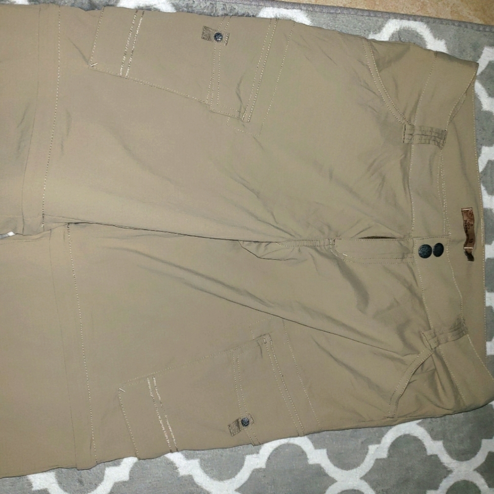 pRaNA convertible pants
